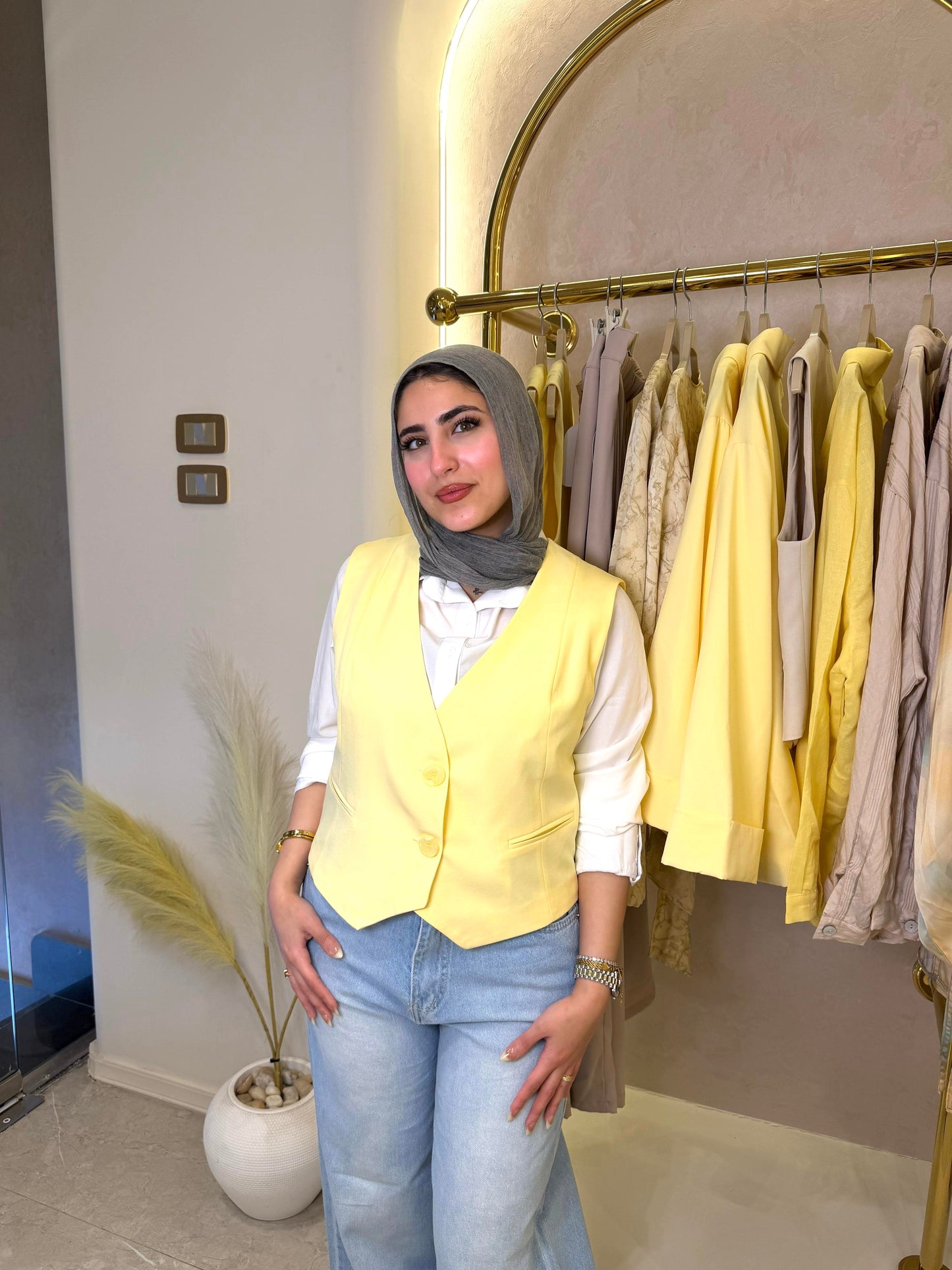 Formal crop : ( Baby Yellow)