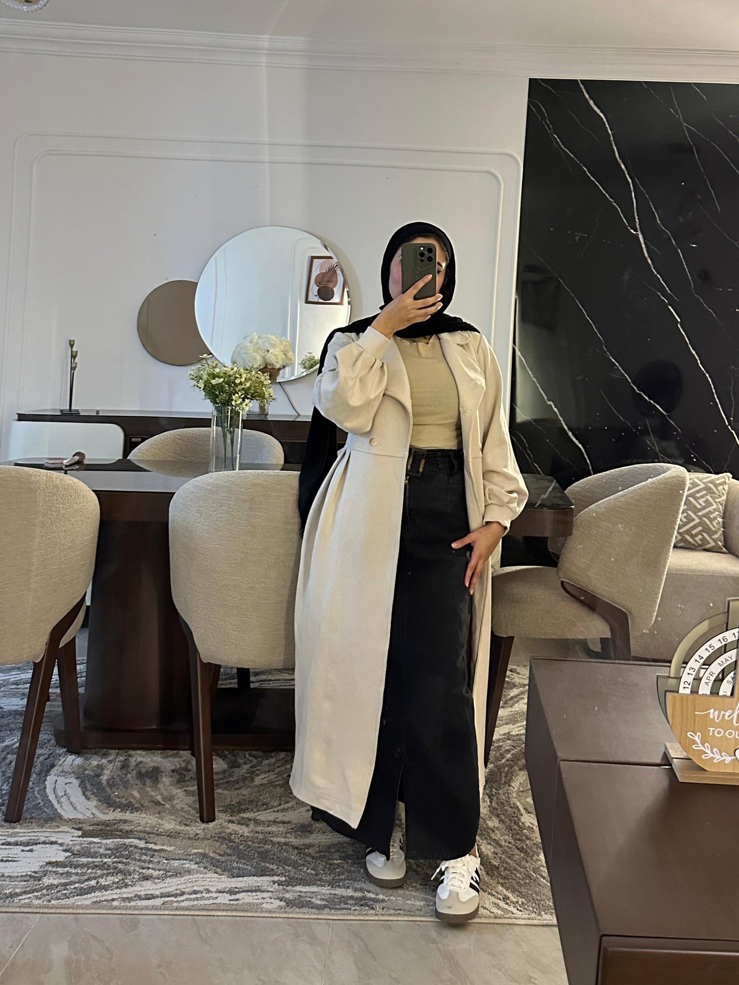 Velora Coat : ( beige) .