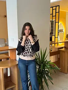 Sleeveless Tiger Wool Sweater