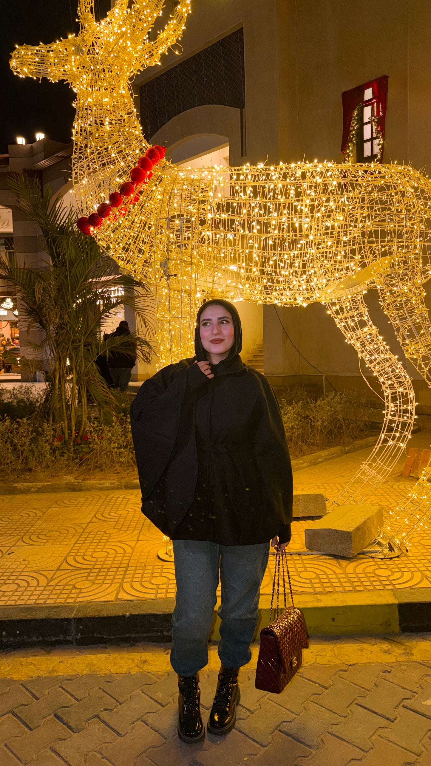 Elegant poncho ( Black)