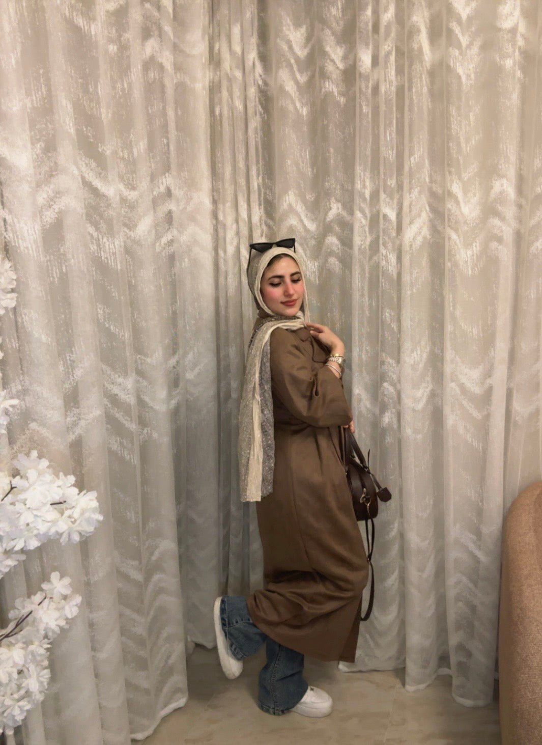 Velora Coat : ( brown) .