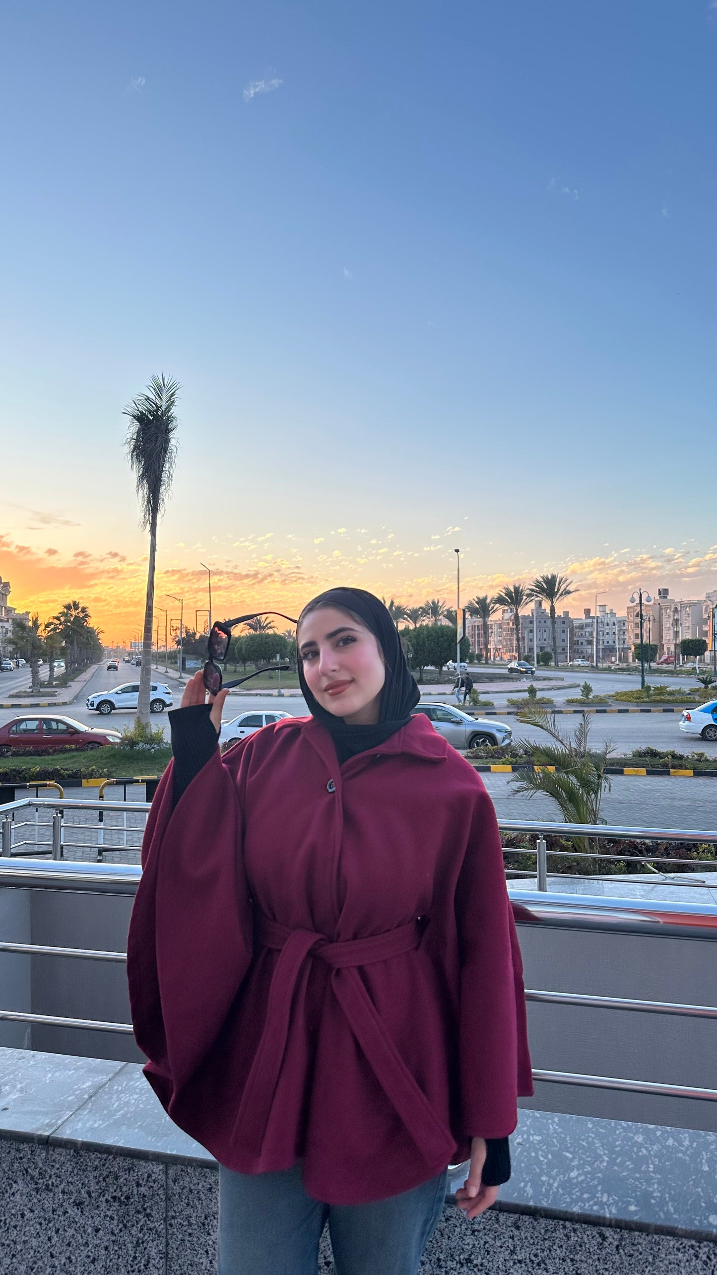 Elegant poncho : ( burgundy)